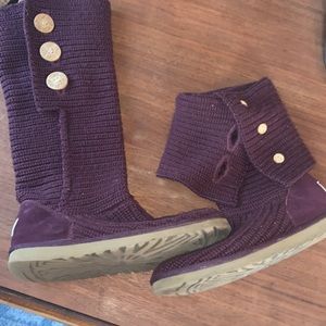 GUC Ugg’s sweater Boots size 9 Plum color
